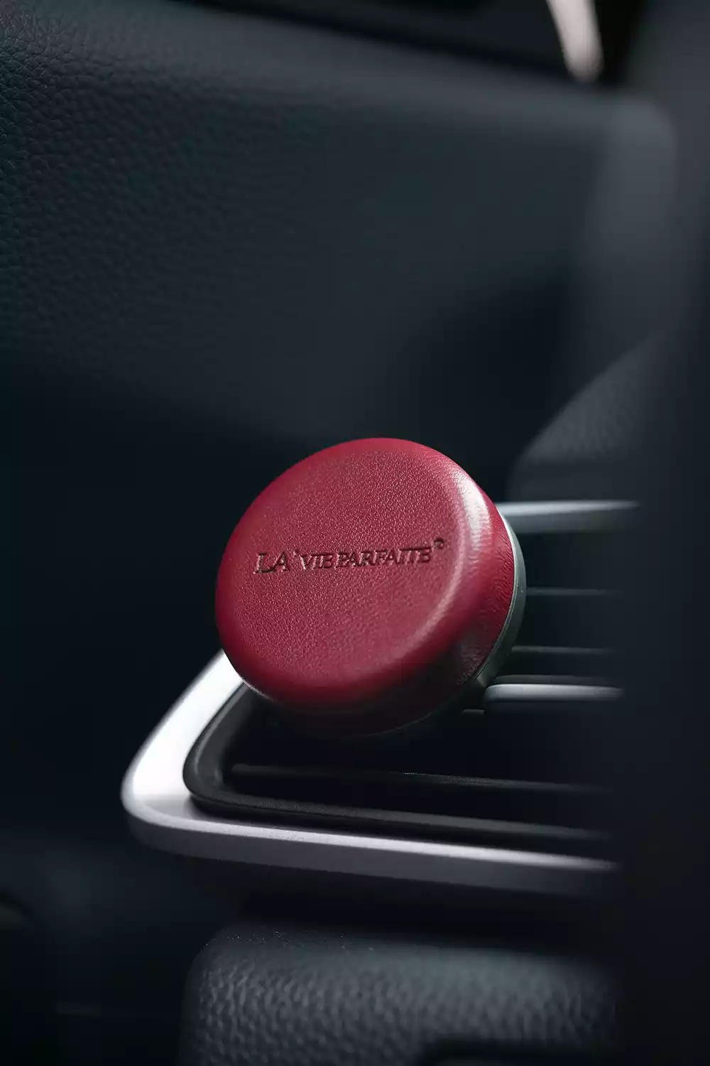 Lambskin Series Car Mounted Aromatherapy Luxury in Every Drive - Image 4