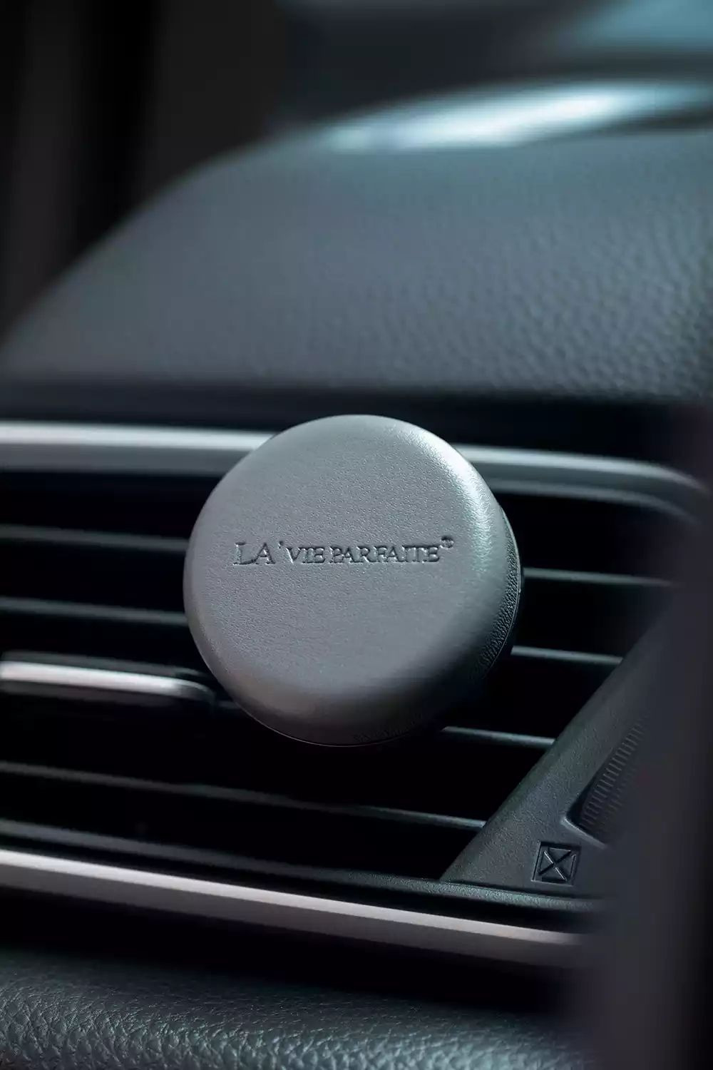 Lambskin Series Car Mounted Aromatherapy Luxury in Every Drive - Image 3